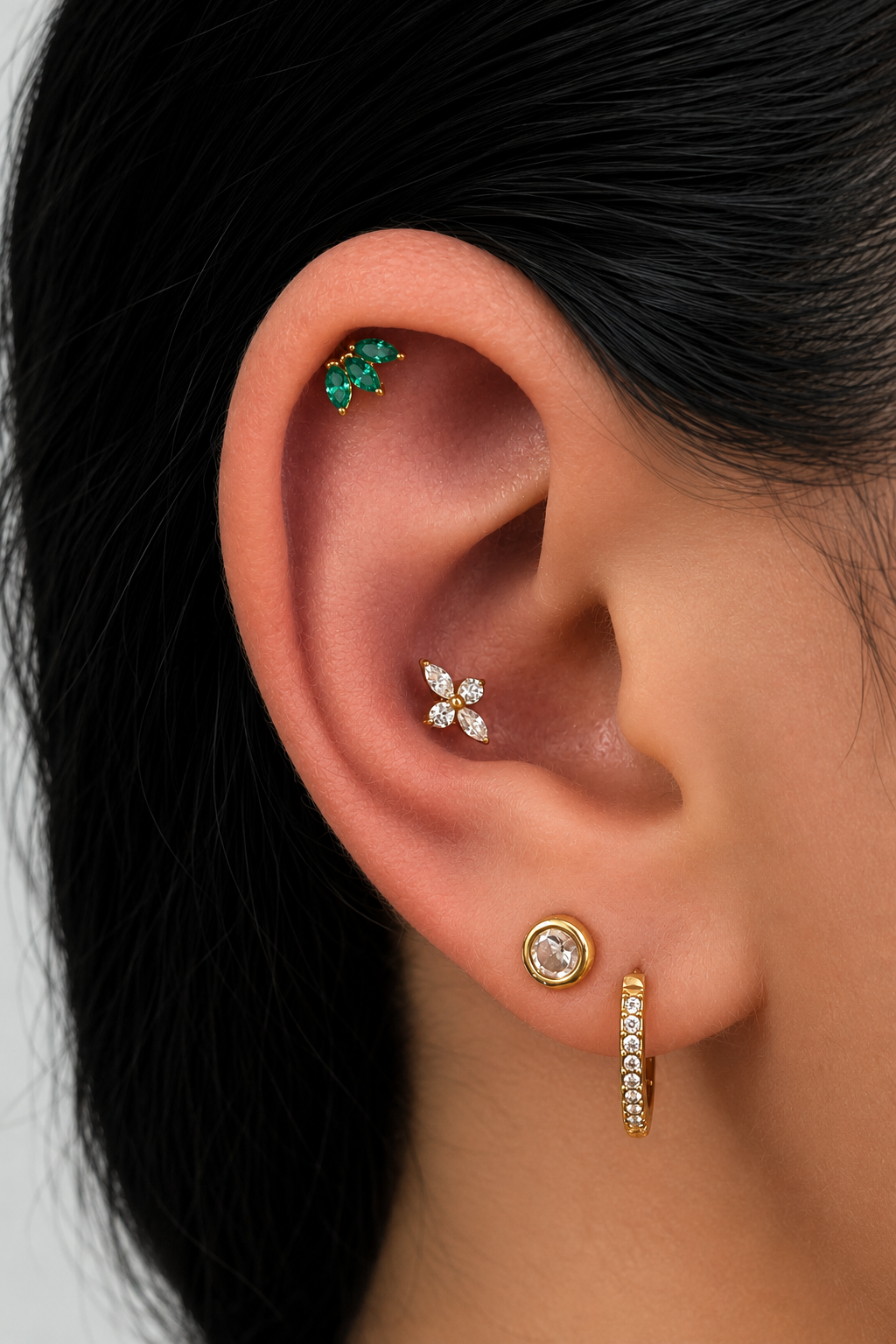 Piercing Lotus Verde em Titânio
