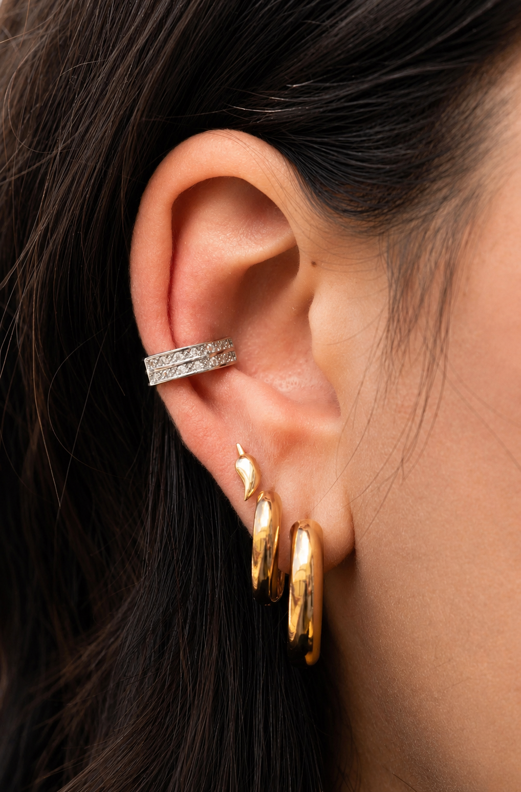 Silver Line Earcuff