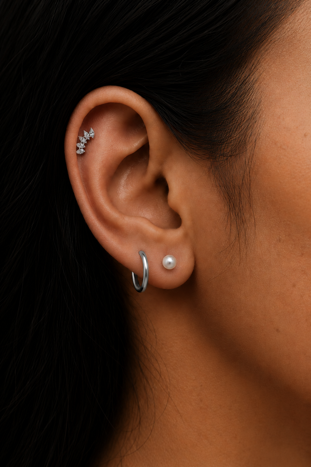 Piercing Prateado White Crown em Titânio