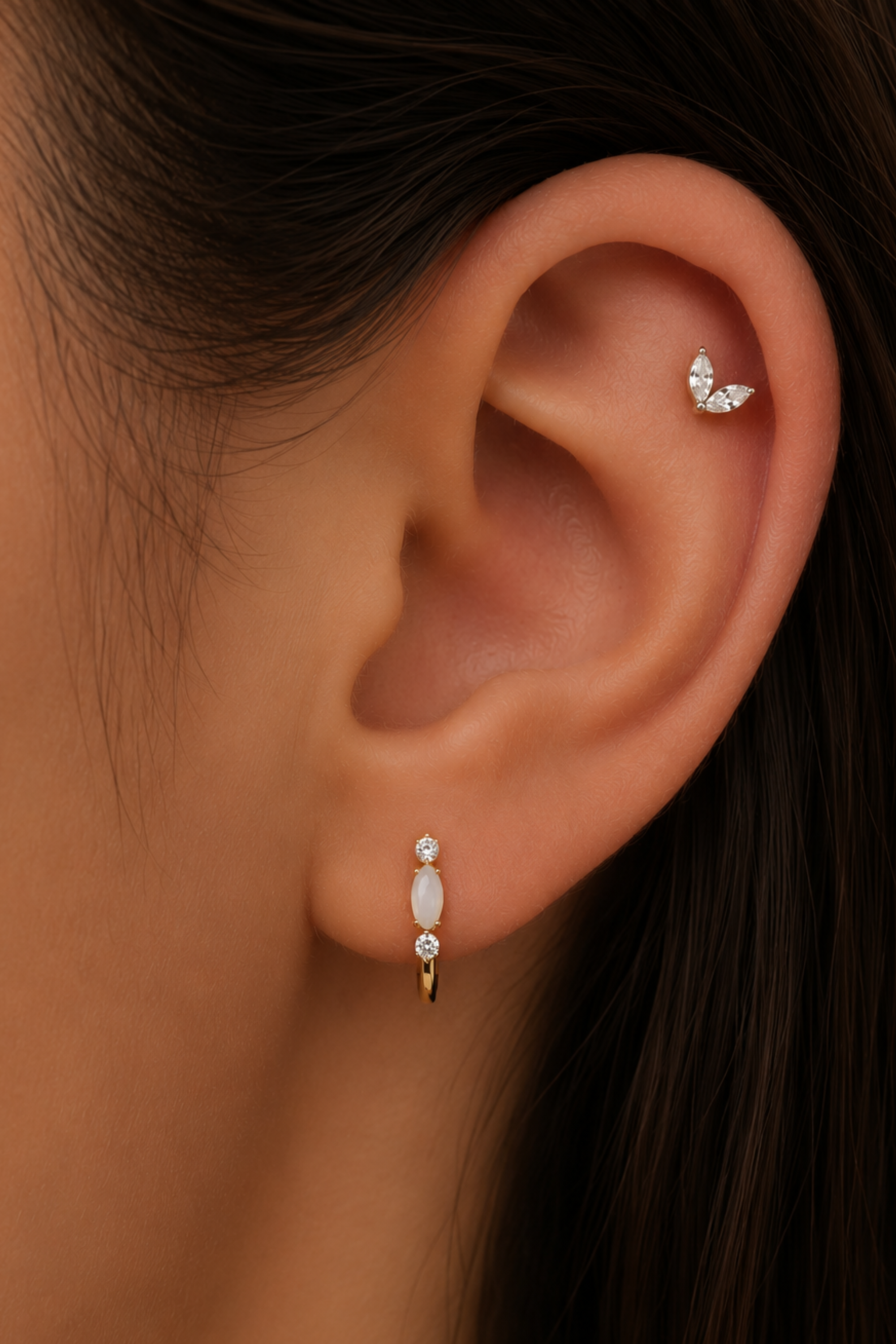Piercing Prateado White Fleur em Titânio