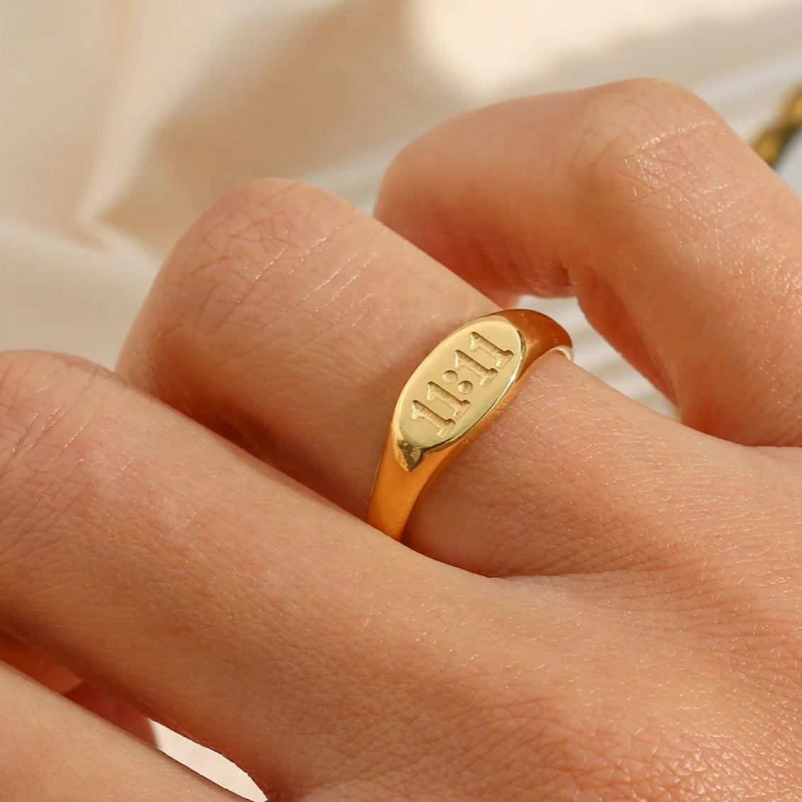 11:11 Ring