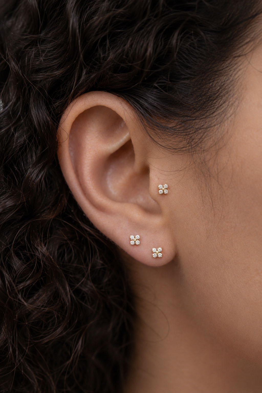 White Flower Titanium Piercing