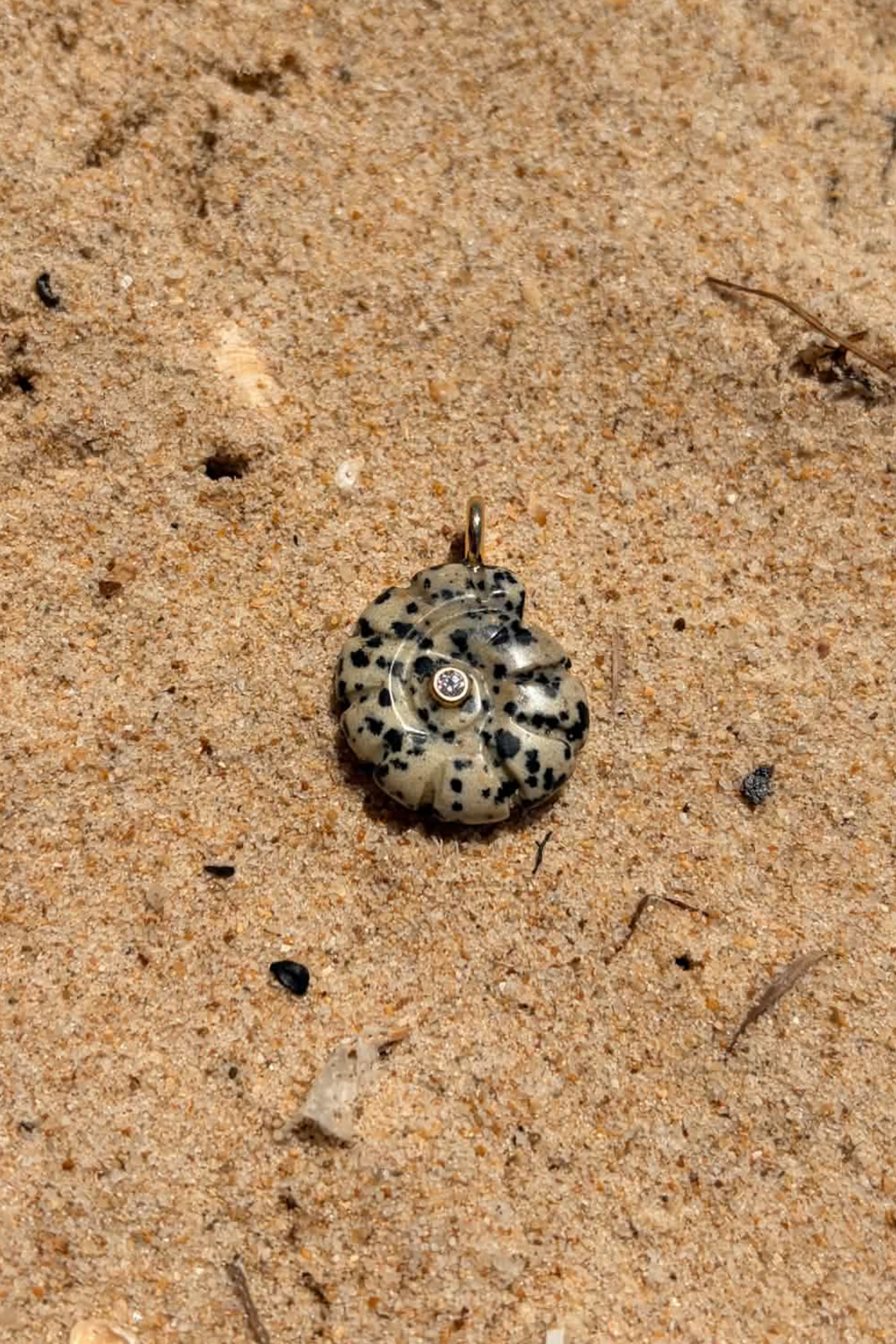 Shore Pendant - Natural Dalmatian