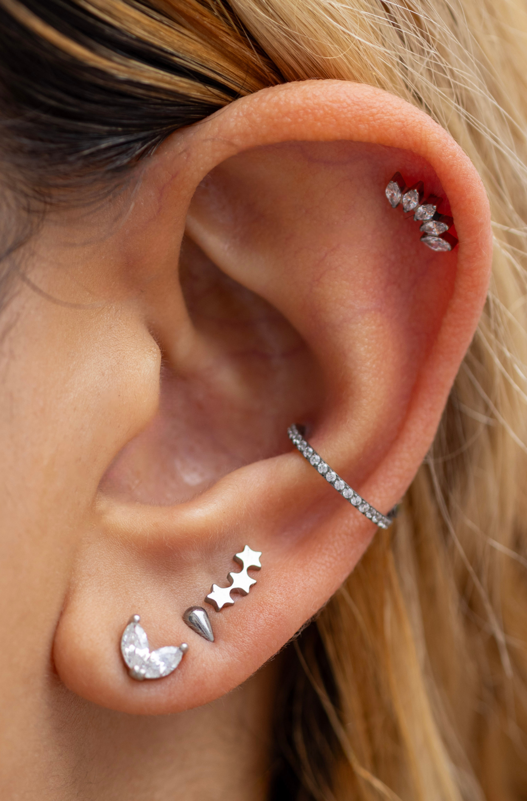 Silver Dewy Titanium Piercing