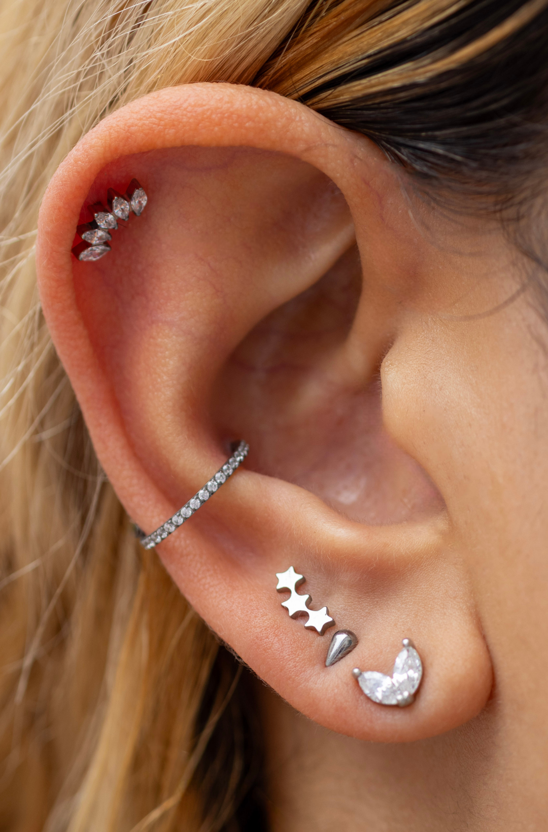 Silver White Crown Titanium Piercing